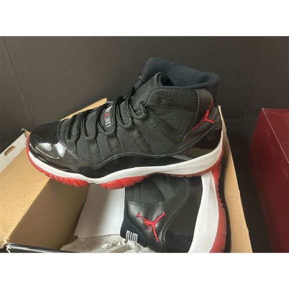 jordan 11 size 9 mens